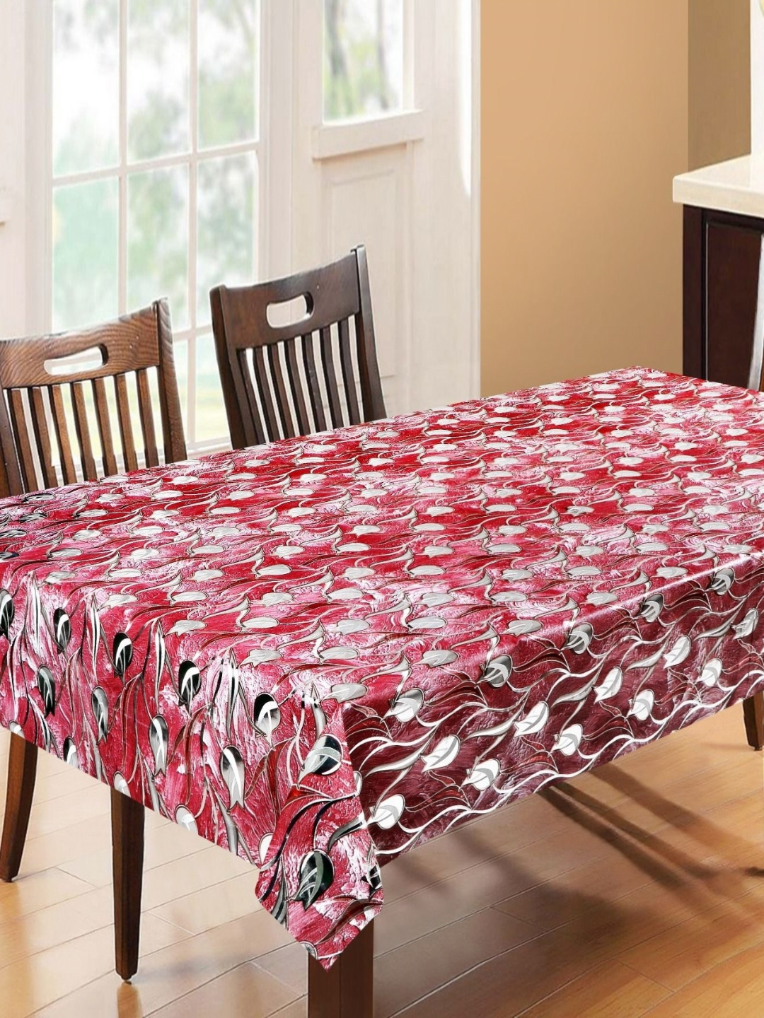 

LooMantha Red Printed Waterproof 6-Seater Table Cover