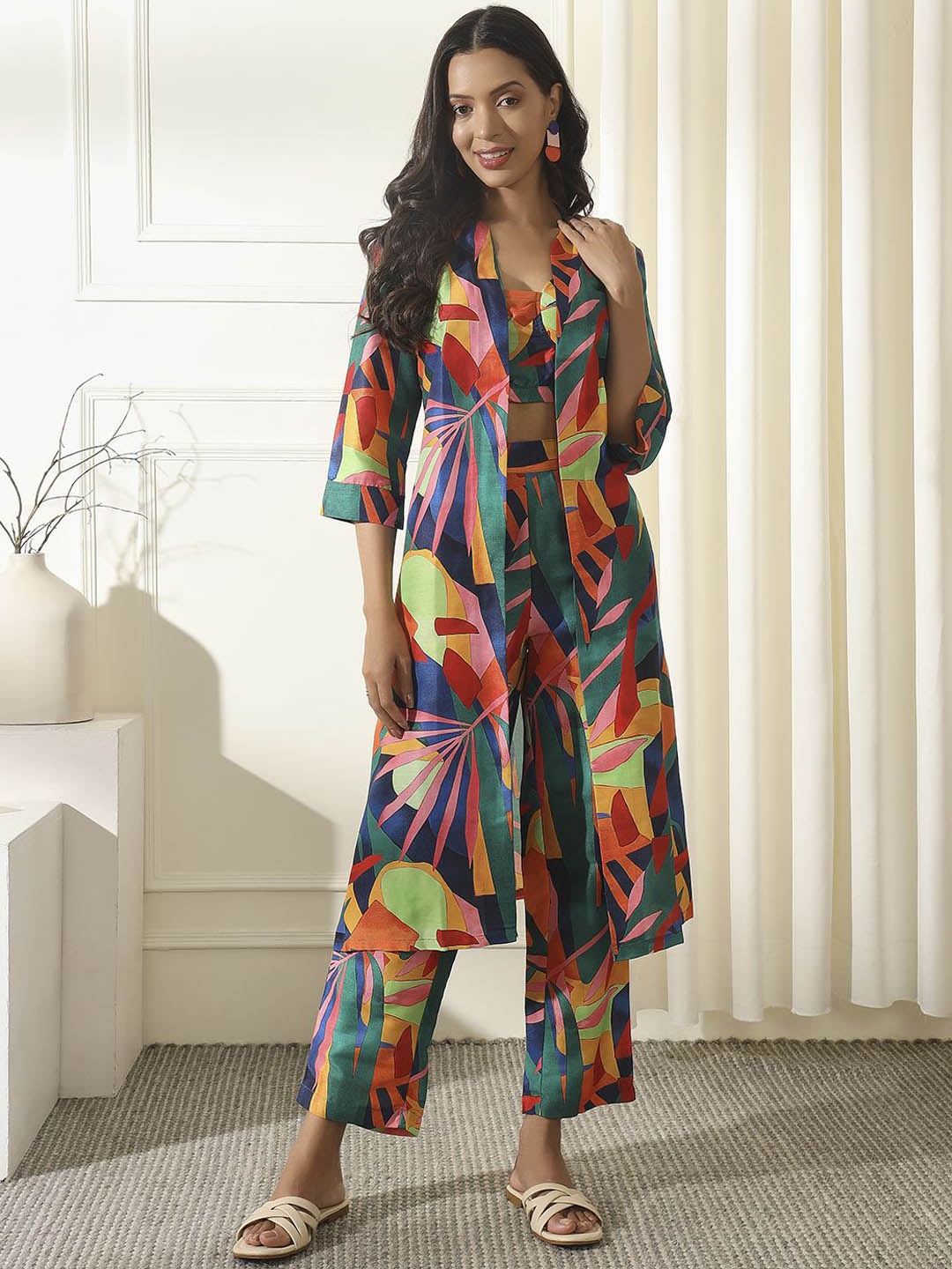 

Anouk Blue Printed Top & Trousers With Shrug