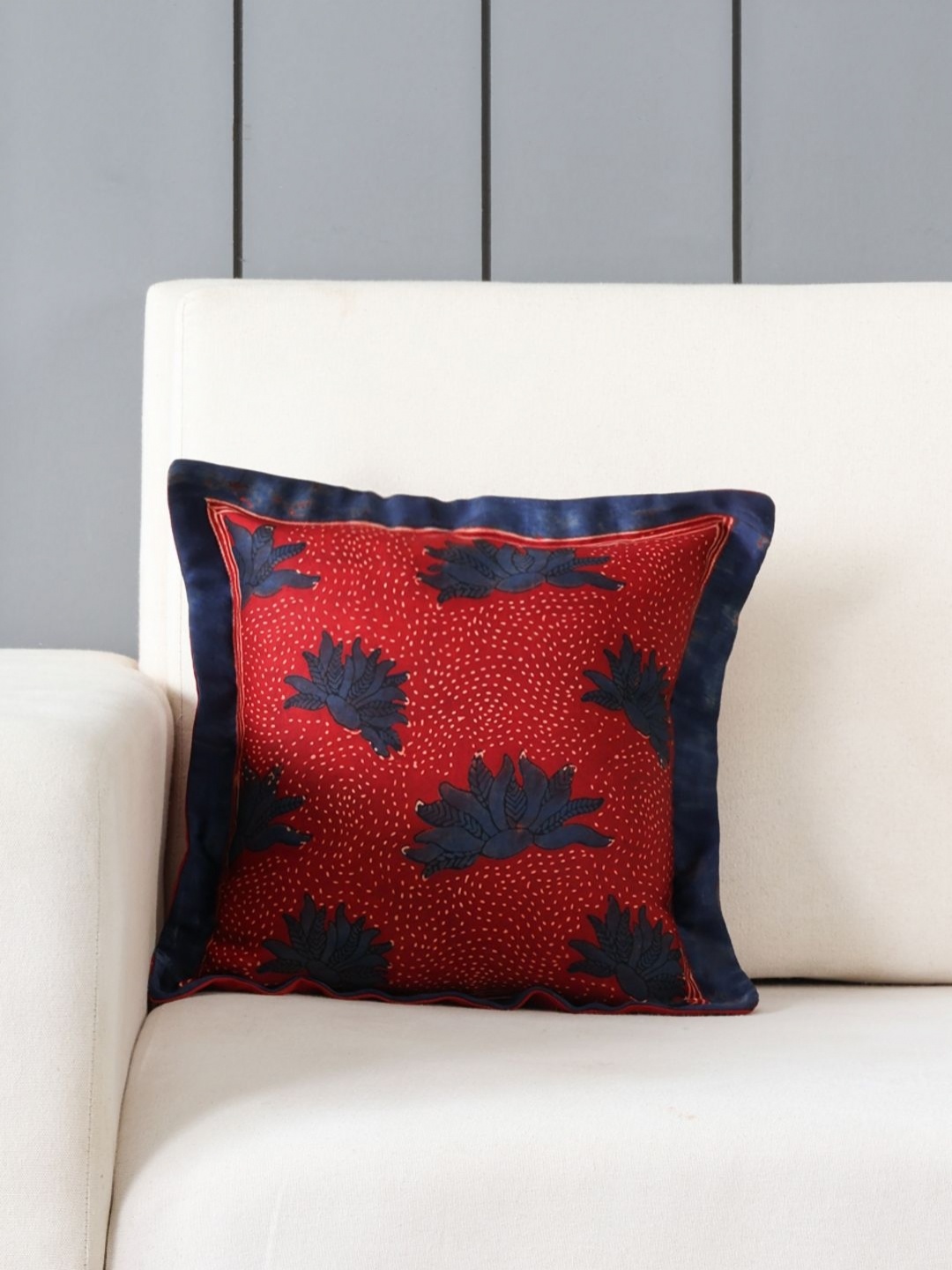 

Eyaas Red & Blue Ethnic Motifs Printed Square Cushion Cover