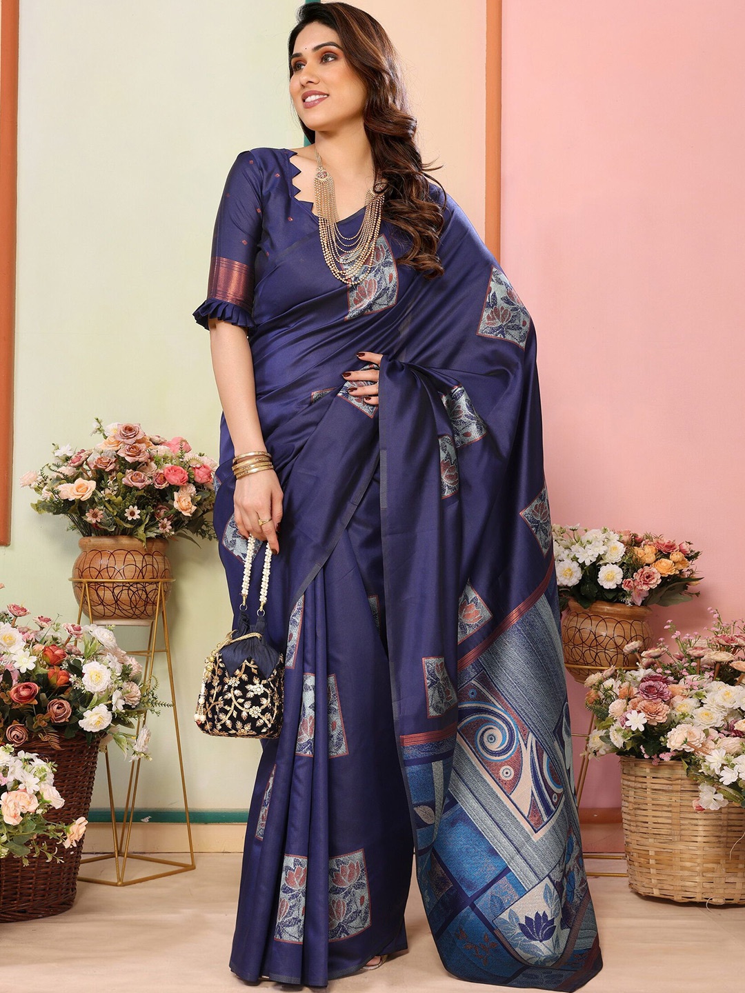 

Sidhidata Woven Design Zari Banarasi Saree, Navy blue