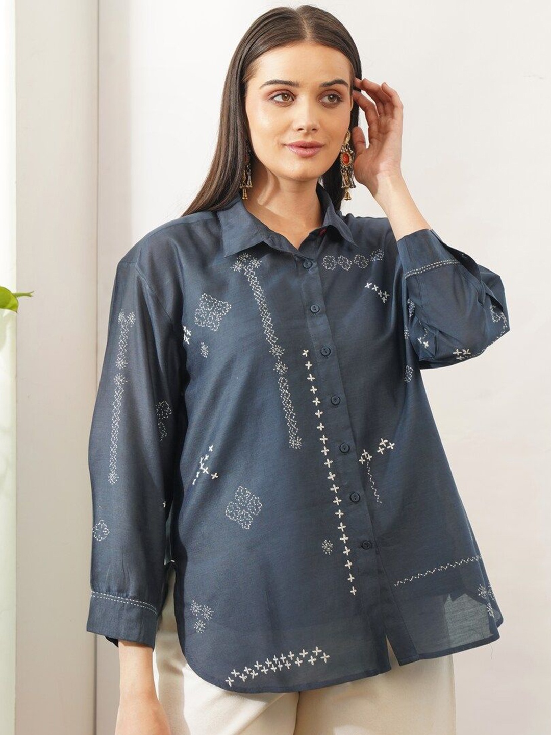 

JAYPORE Women Standard Opaque Party Shirt, Navy blue