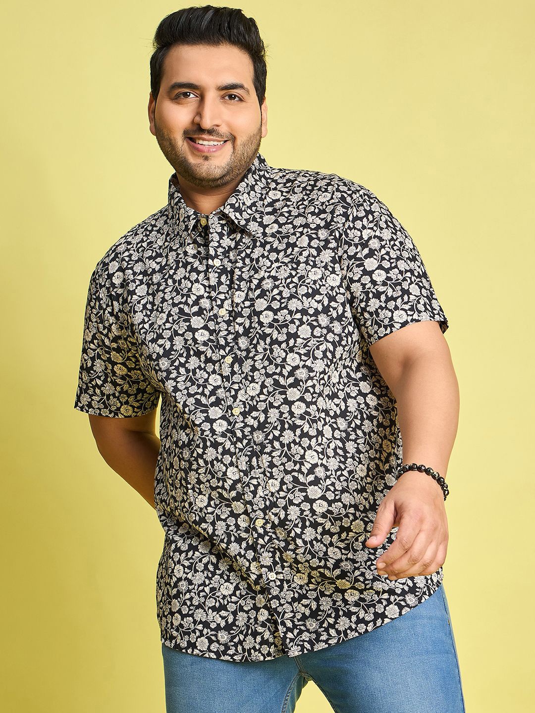 

bigbanana Men Floral Opaque Printed Plus Size Cotton Casual Shirt, Black
