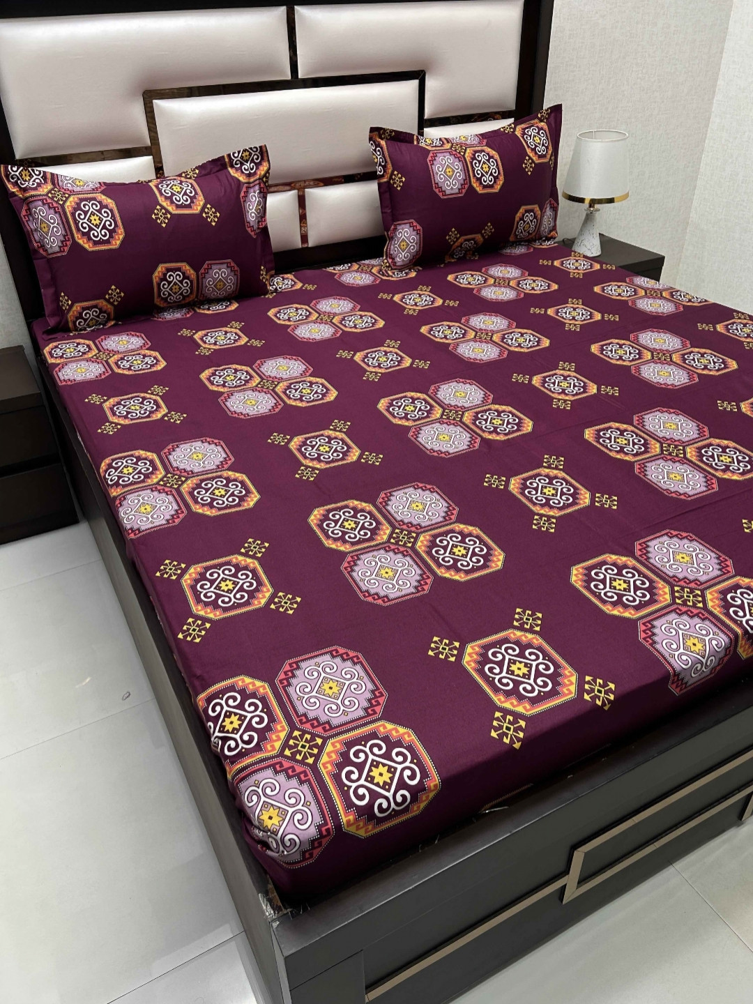 

Pure Decor Purple & White Printed 380 TC Pure Cotton King Bedsheet with 2 Pillow Covers