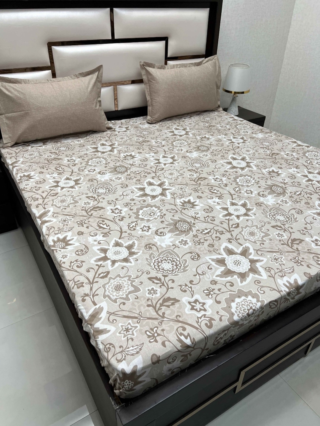 

Pure Decor Cotton King Size Double Bedsheet With 2 Pillow Covers 2.74m X 2.74m, Brown