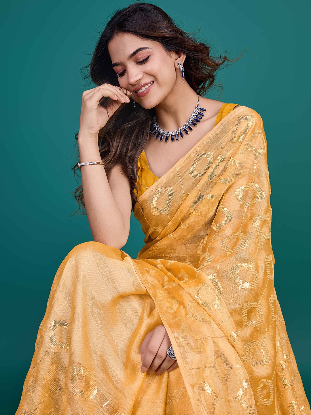 

KIMISHA Embellished Sequinned Saree, Yellow