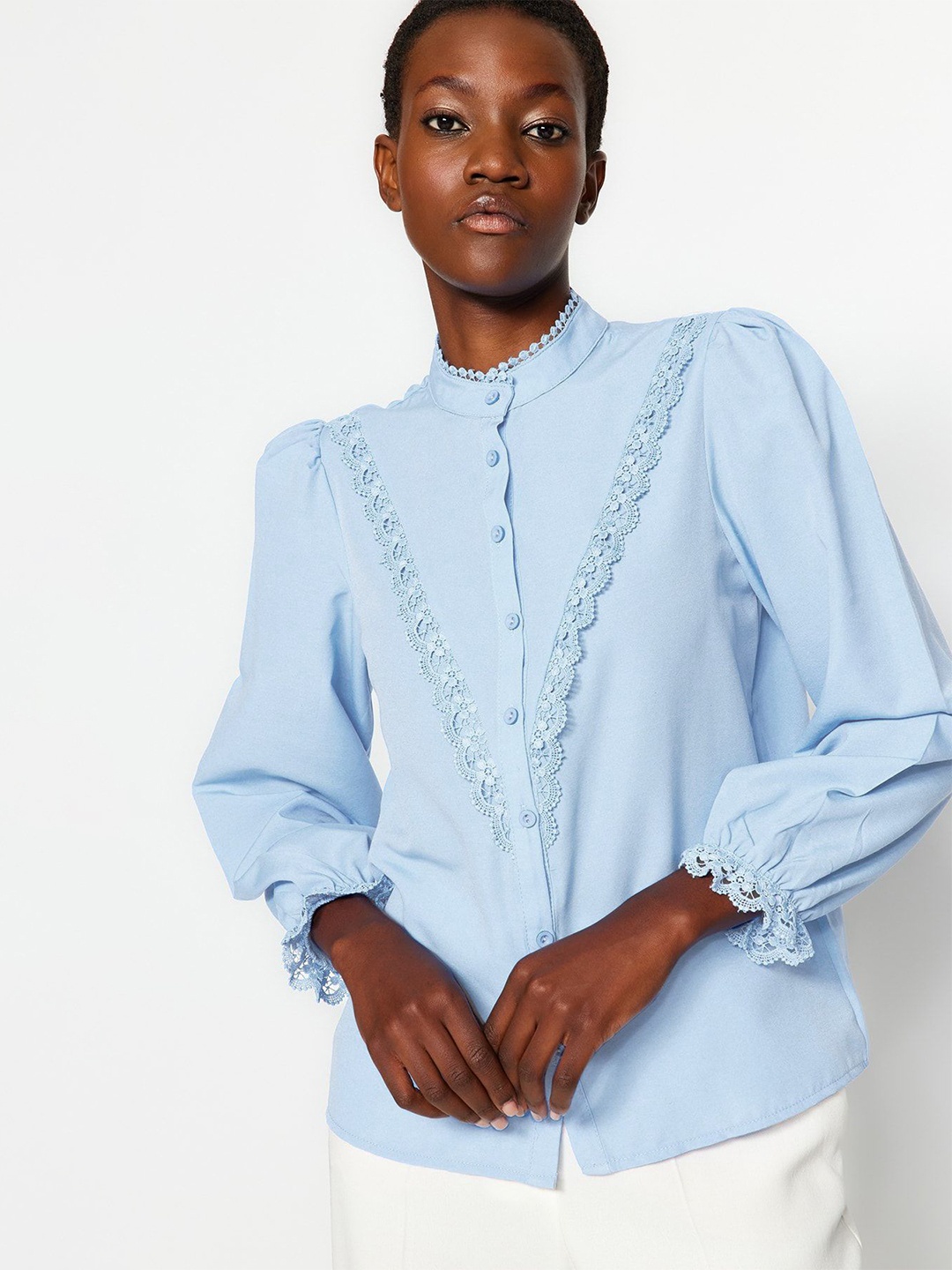 

Trendyol Women Opaque Casual Shirt, Na