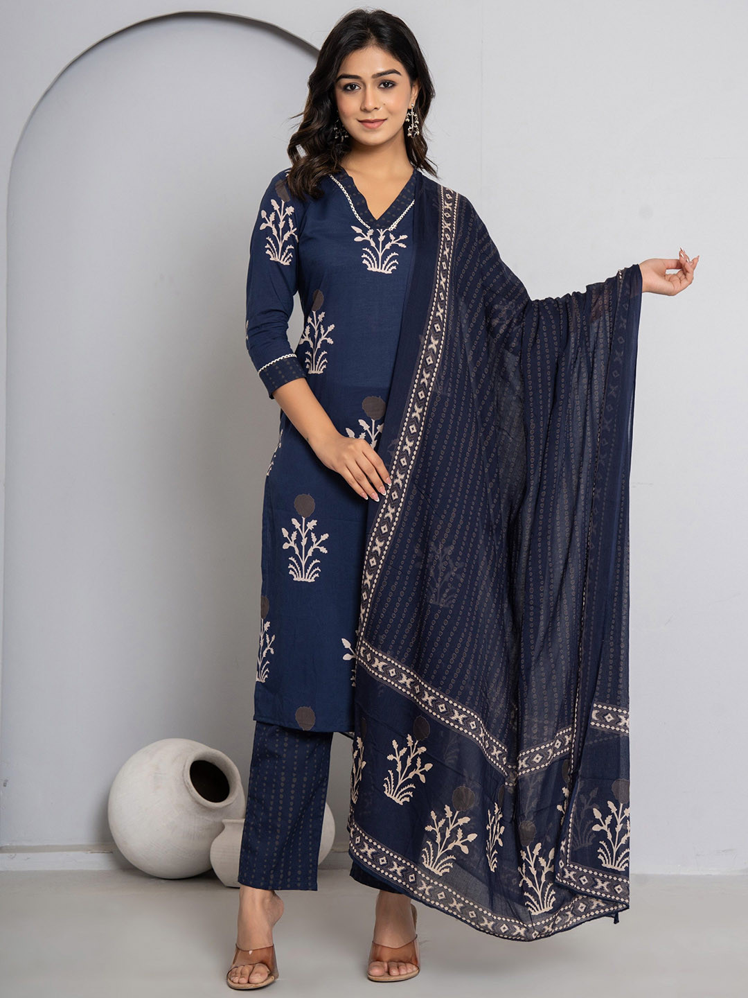 

JAIPURI BUNAAI Ethnic Motifs Printed Pure Cotton Straight Kurta with Palazzos & Dupatta, Blue