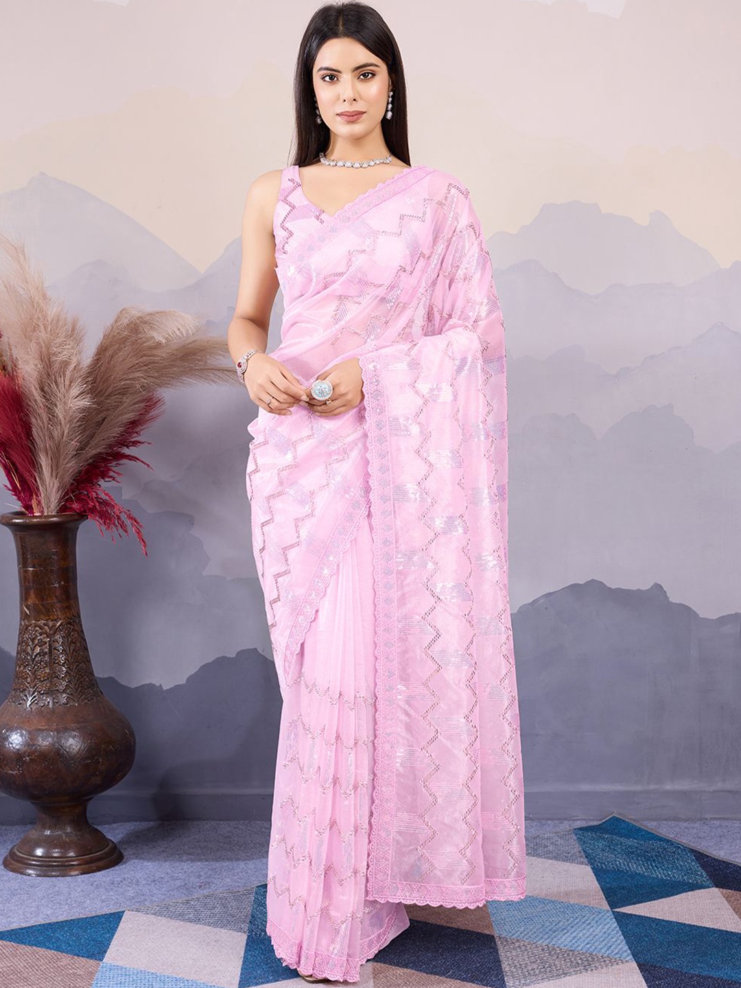 

VAIRAGEE Embellished Embroidered Net Saree, Pink