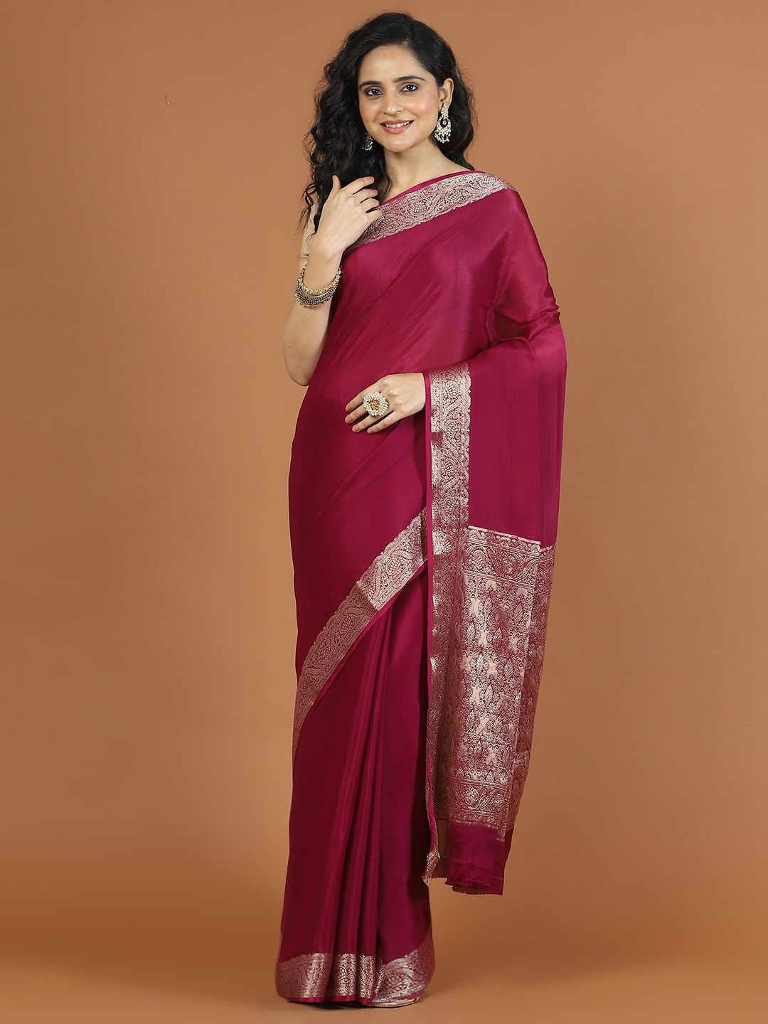 

Meena Bazaar Zari Poly Crepe Saree, Burgundy