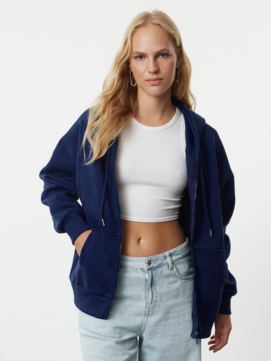 

Trendyol Women Sweatshirt, Na