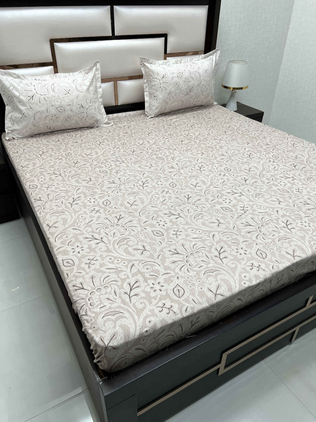 

Pure Decor Cotton King Size Double Bedsheet With 2 Pillow Covers 2.74m X 2.74m, Brown