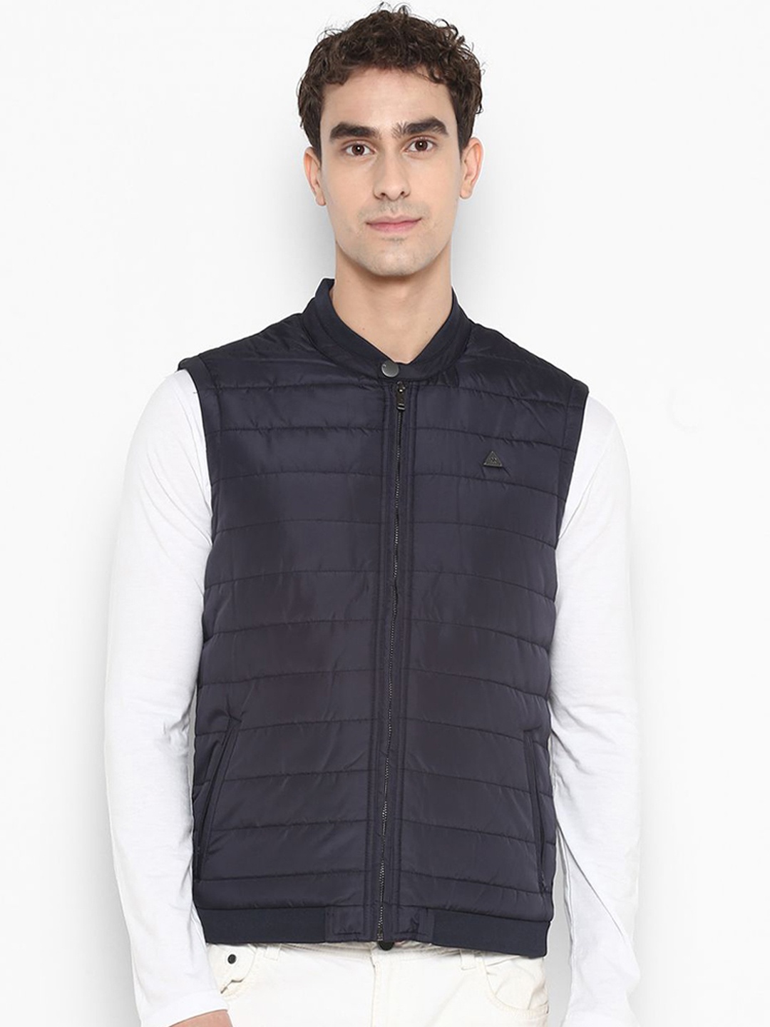 

Turtle Men Windcheater and Water Resistant Gilet Jacket, Navy blue