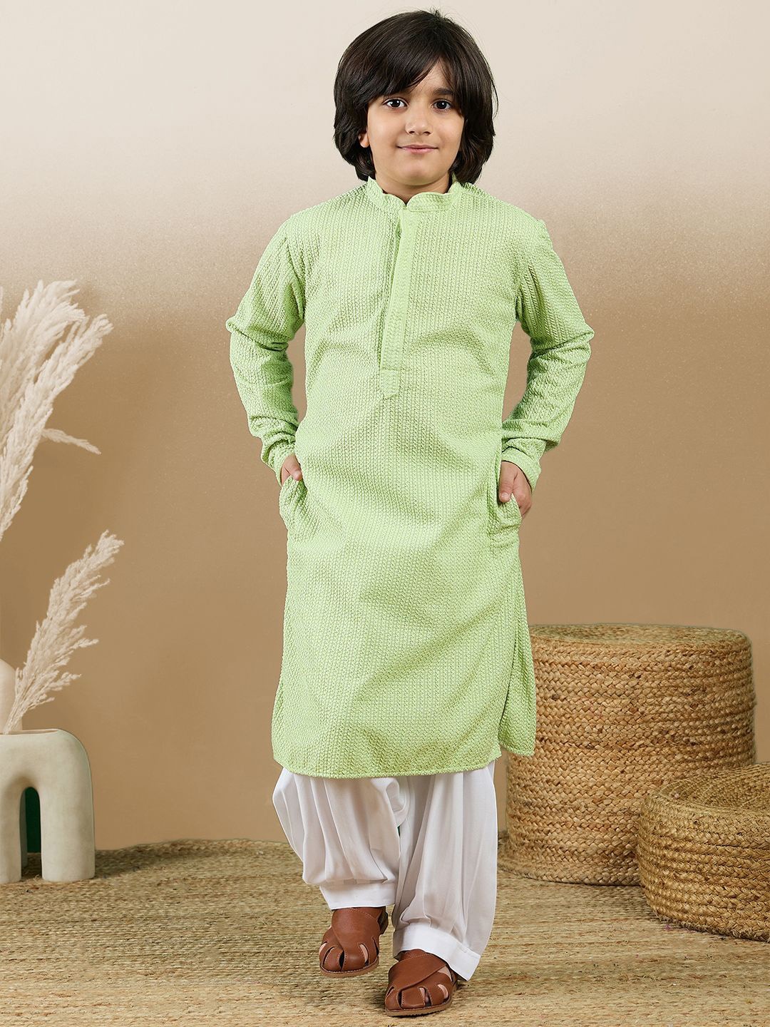 

Here&Now X Sanwara Boys Dapper & Dazzling Embroidered Chikankari Cotton Kurta with Patiala, Green