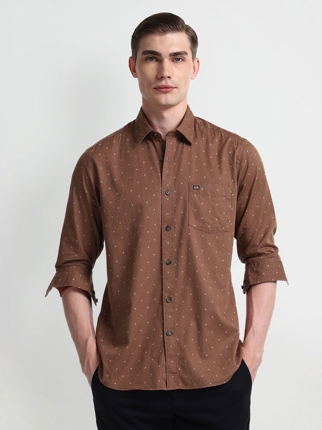 

Arrow Sport Men Slim Fit Floral Opaque Printed Casual Shirt, Brown