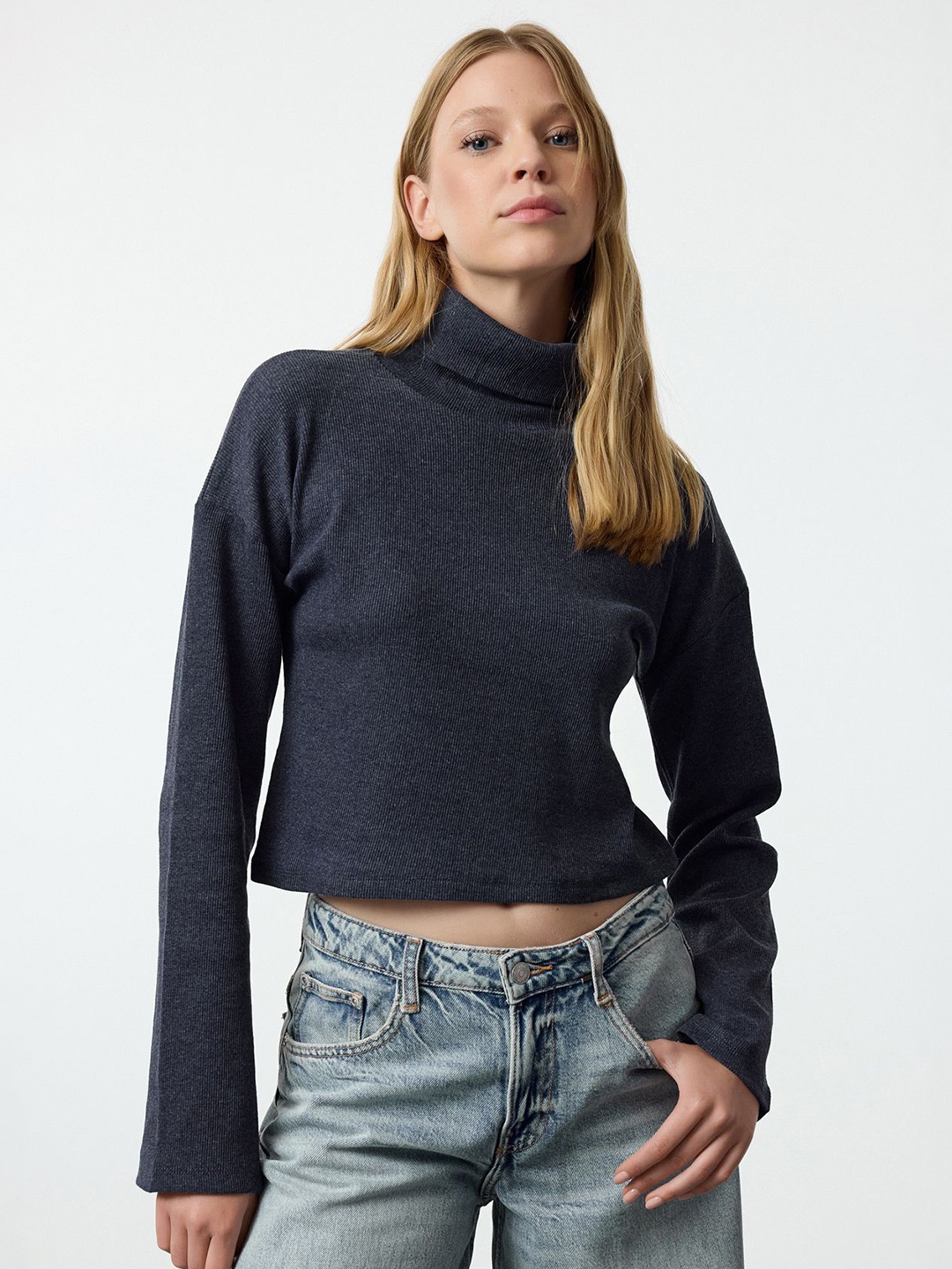 

Trendyol Crop Top, Na