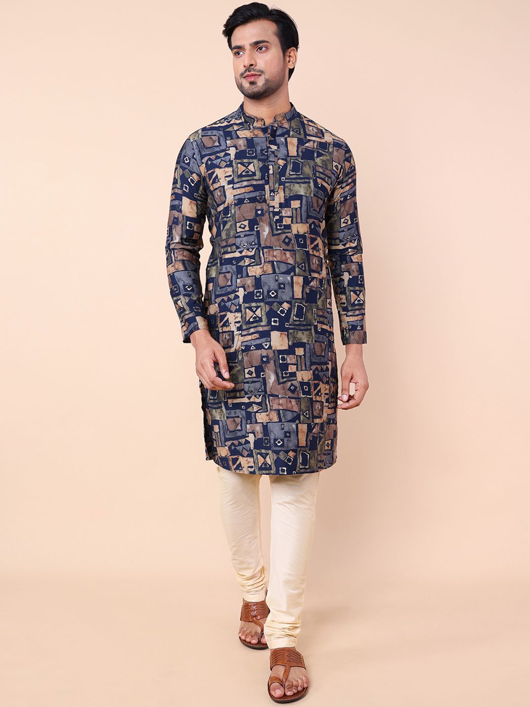 

NAMASKAR Geometric Printed Mandarin Collar Kurta with Pyjamas, Blue