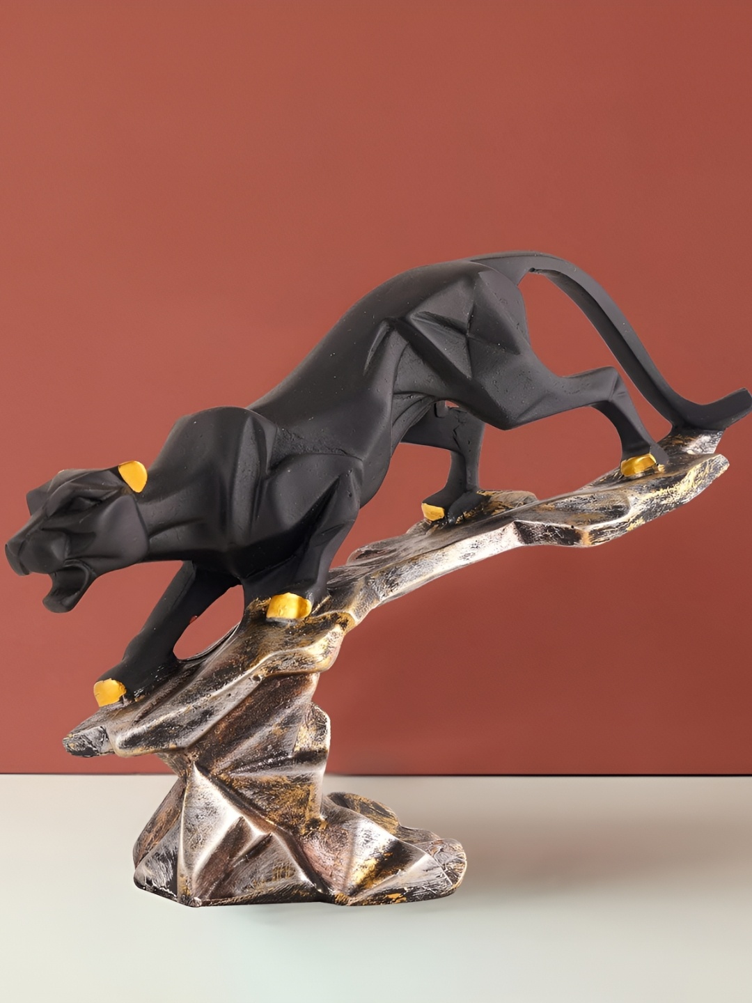 

Zart Black Figurine Showpiece