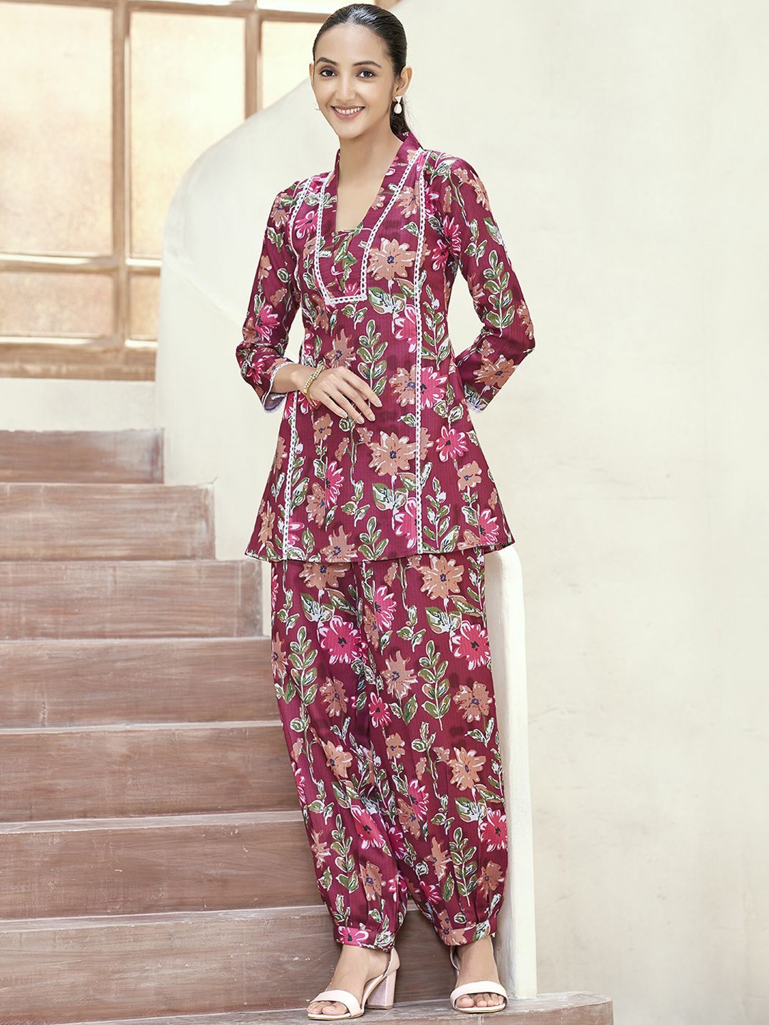 

J Turritopsis Floral Printed V-Neck Tunic With Trouser, Rust