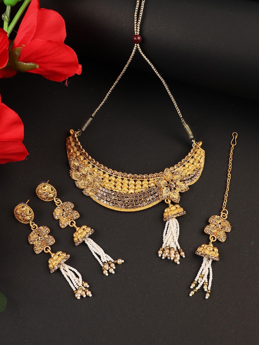 

ANIKAS CREATION Gold-Plated Stone-Studded & Beaded Necklace & Earrings With Maang Tika