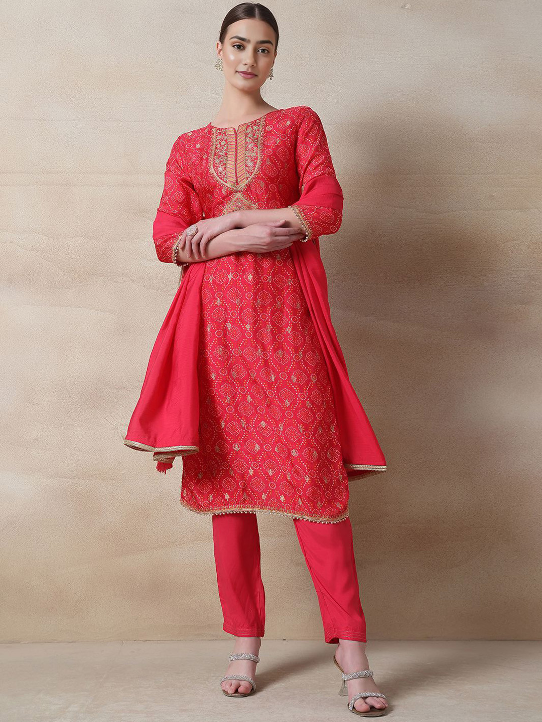 

Rang by Indya Bandhani Printed Sequinned Straight Kurta With Trouser & Dupatta, Red