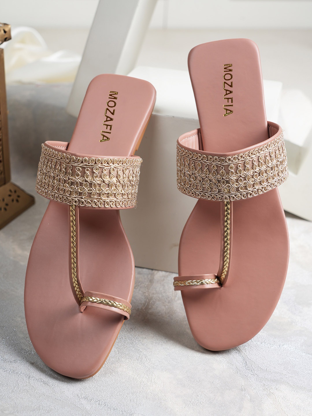 

MOZAFIA Women One Toe Flats with Laser Cuts, Pink