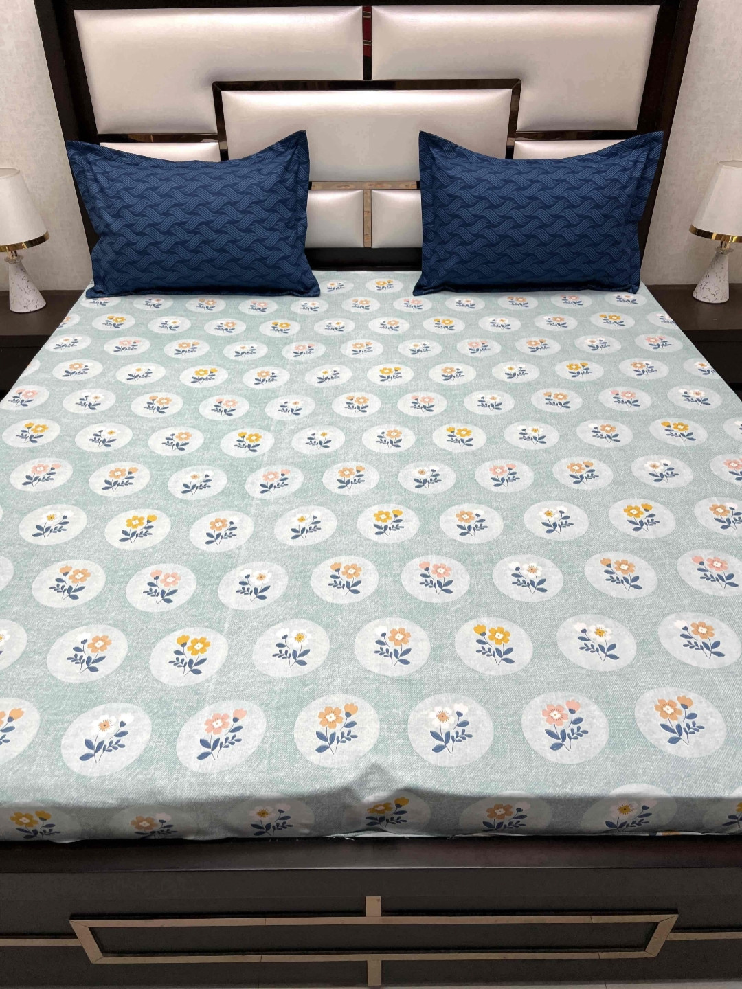 

Pure Decor Manor Blue & White Floral Fitted Microfiber 220 TC King Bedsheet Set