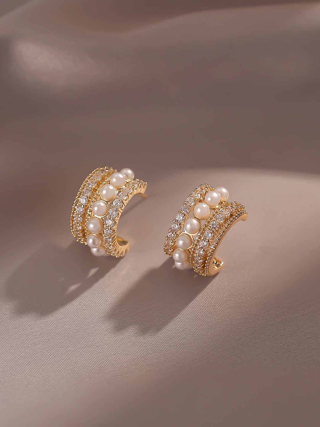 

KRENOZ Stainless Steel Pearls Beaded Classic Antique Studs Earrings, Gold