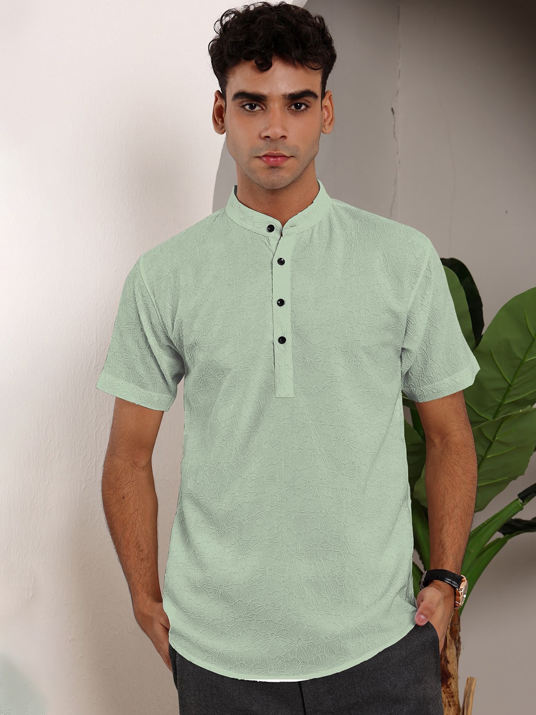 

Wuxi Men Relaxed Band Collar Textured Polycotton Casual Shirt, Sea green