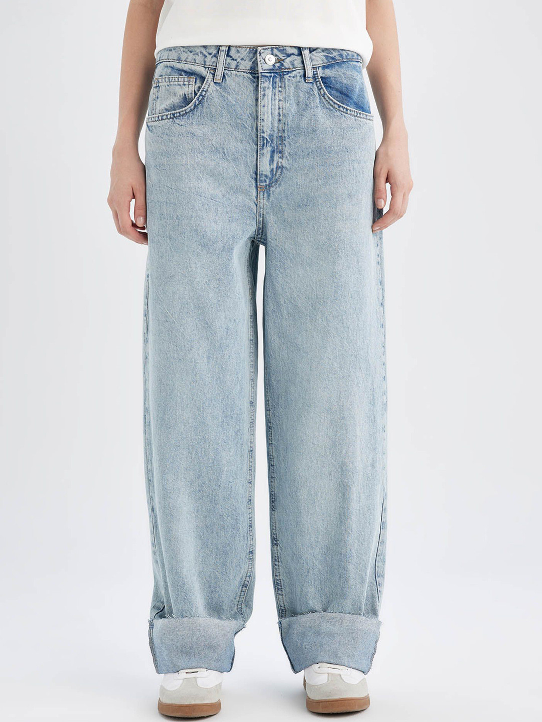 

DeFacto Women Solid Cotton Mid-Rise Trousers, Blue