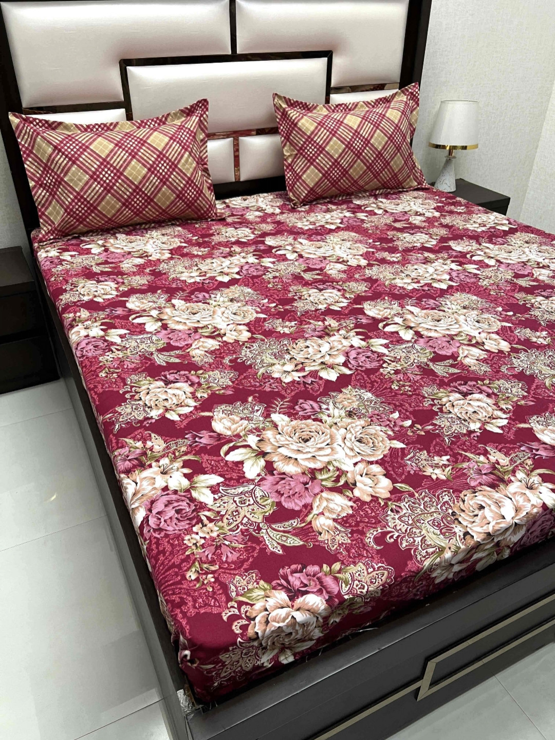 

Pure Decor King Size Fitted Double Bedsheet With 2 Pillow Covers 6 ft X 6.3 ft X 1 ft, Maroon