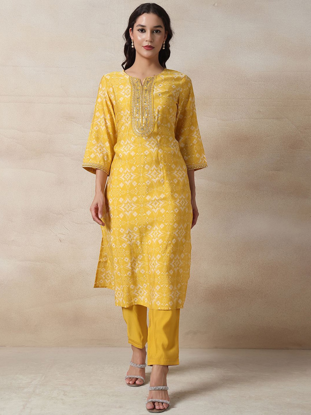 

Rang by Indya Ethnic Motifs Printed Sequined Straight Kurta With Trousers & Dupatta, Yellow