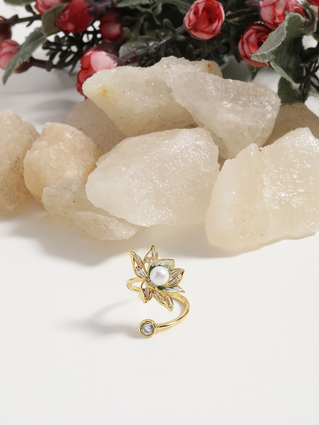 

DIAVO 925 Sterling Silver Gold-Plated Stone Studded Finger Ring