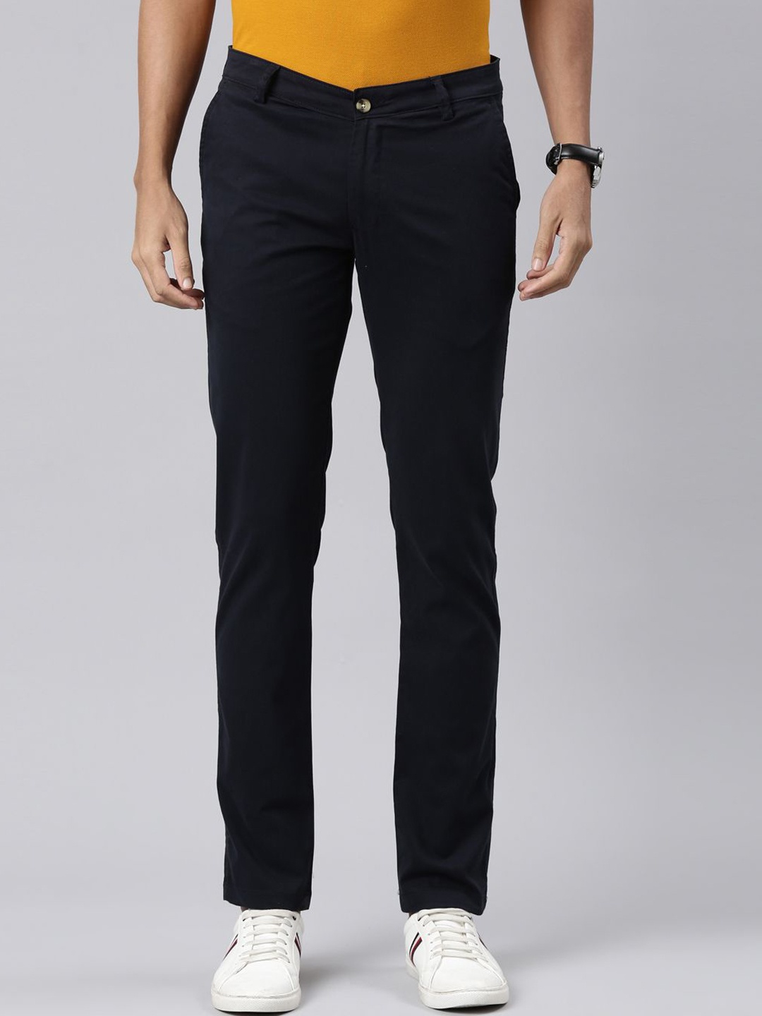 

Classic Polo Men Solid Slim Fit Chinos Trousers, Black