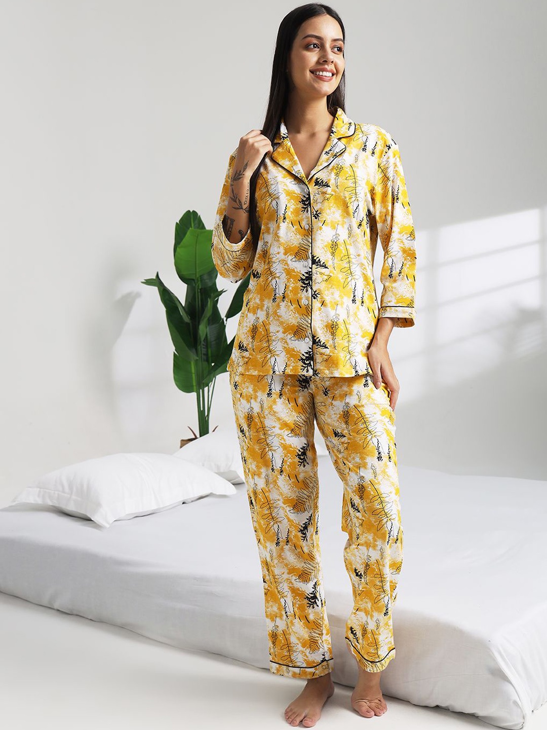 

Bannos Swagger Women Printed Night suit, Yellow