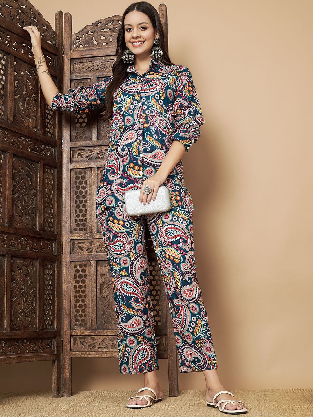 

Vastralay Paisley Printed Pure Cotton Shirt With Trousers, Navy blue