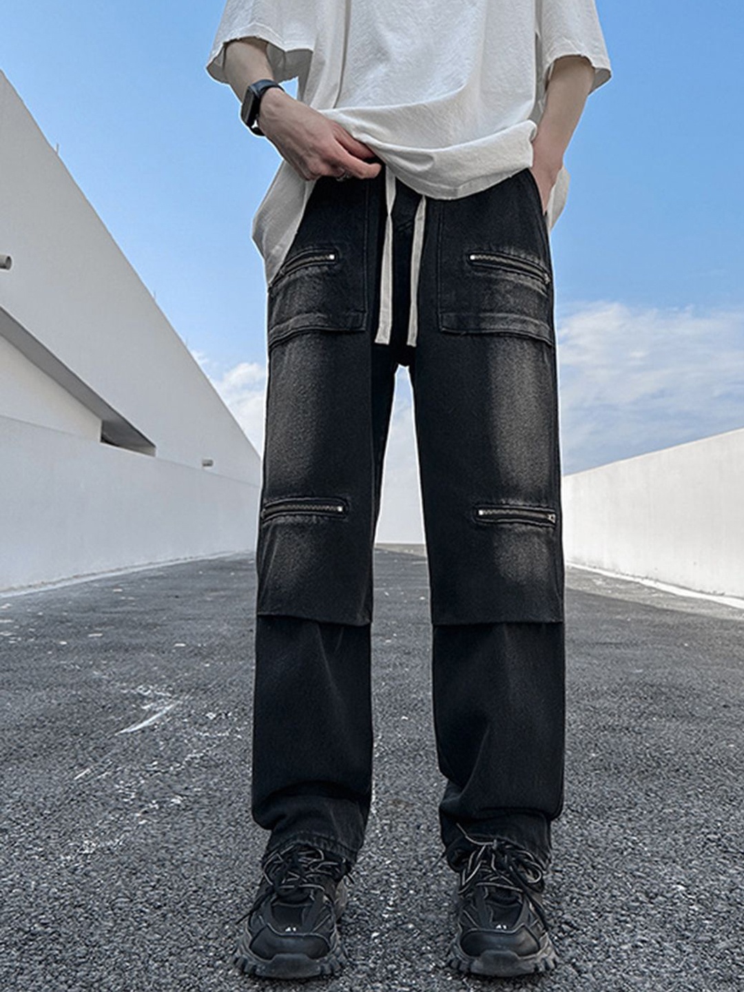 

HERE&NOW Men Straight Fit Highly Distressed Jeans, Black