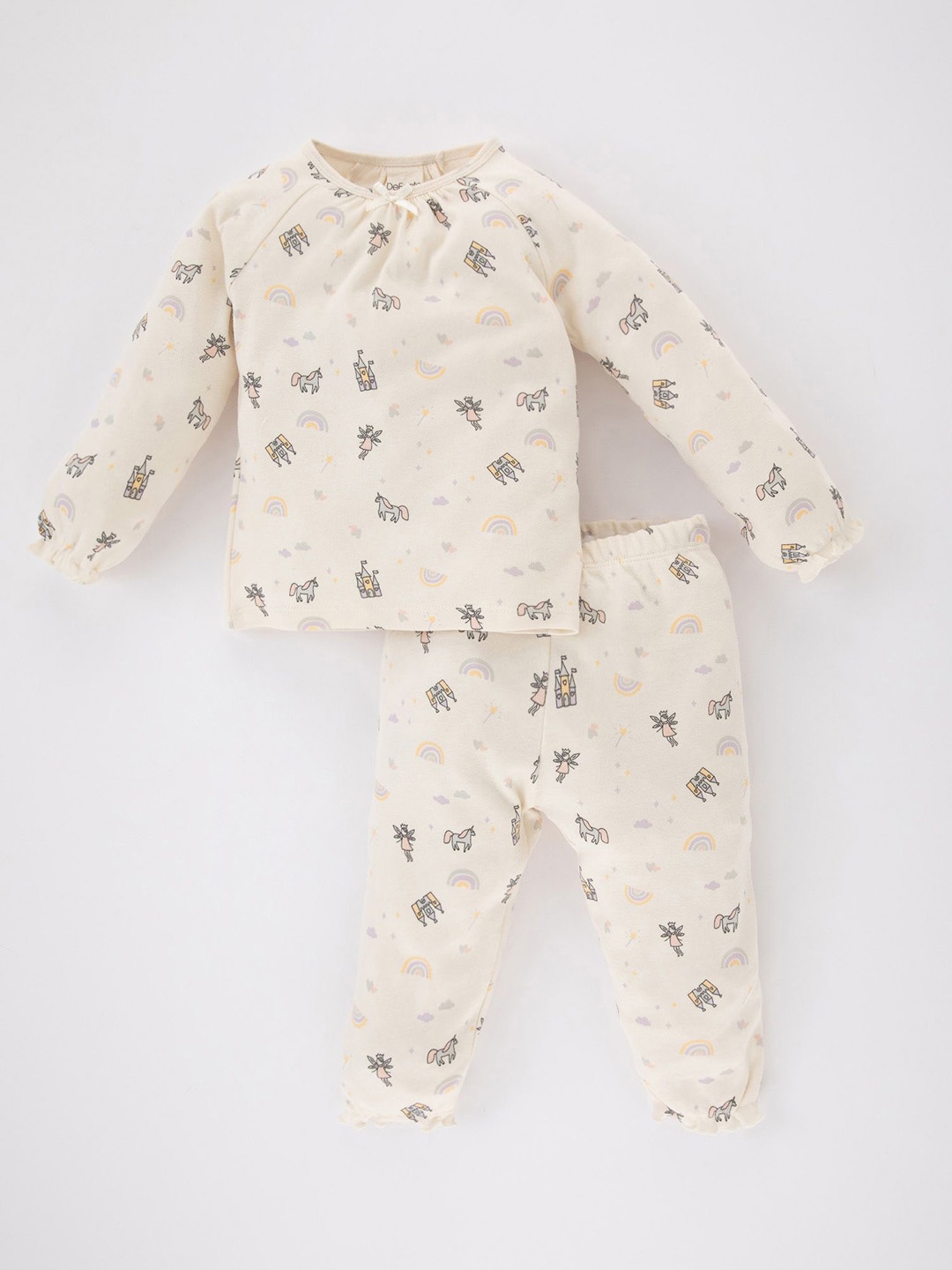 

DeFacto Girls Printed Pure Cotton Night suit, Cream