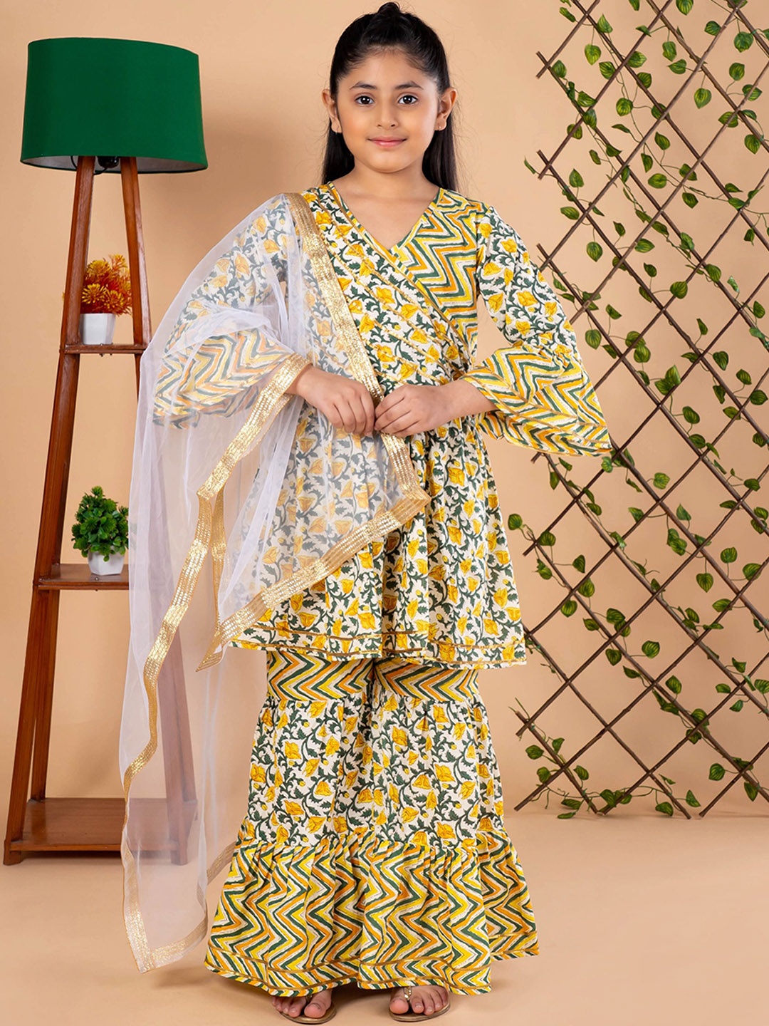 

BEBE UNICORN Girls Floral Printed Gotta Patti Pure Cotton Kurti & Sharara & Dupatta, Yellow