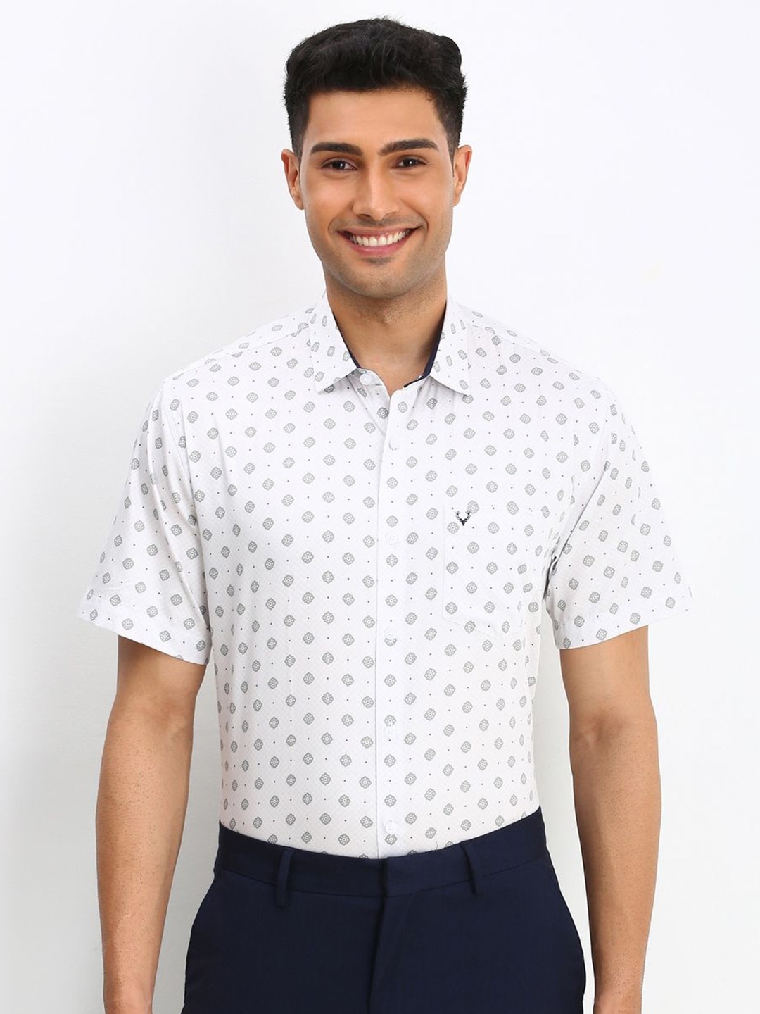 

Allen Solly Men Floral Printed Pure Cotton Formal Shirt, White