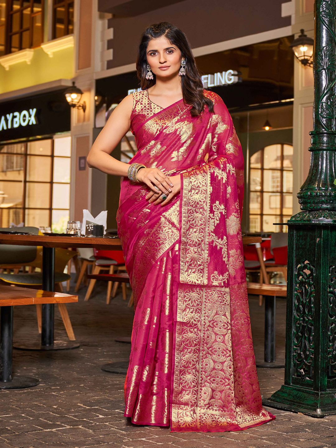 

Krimmple Woven Design Zari Organza Saree, Pink