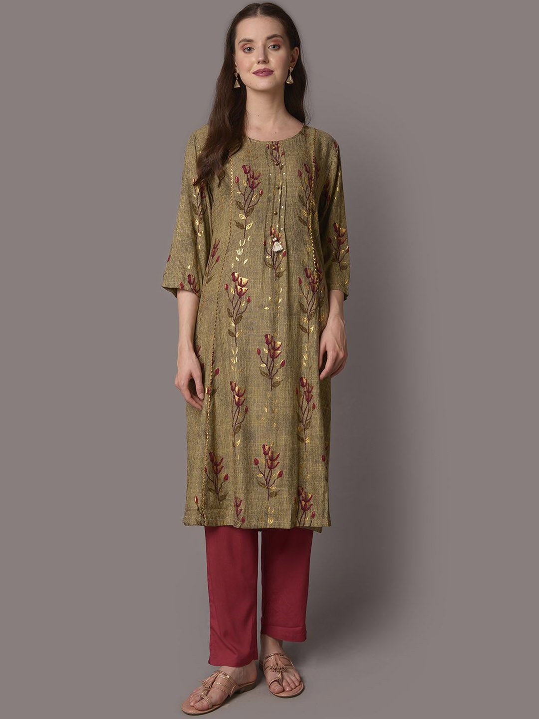 

Shree Floral Printed Sequinned Liva Straight Kurta, Olive