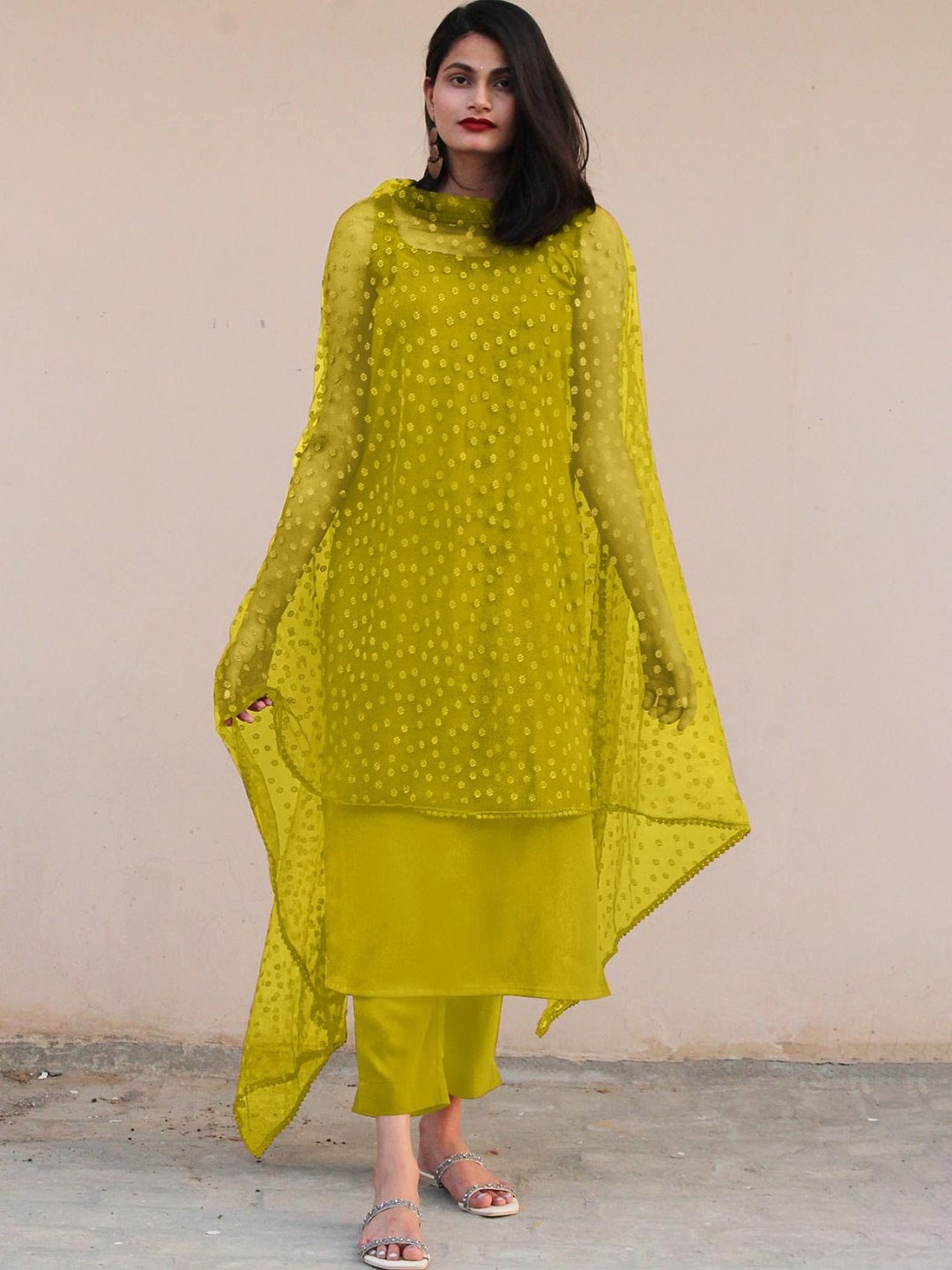 

APNISHA Round Neck Cotton Silk Straight Kurta, Lime green