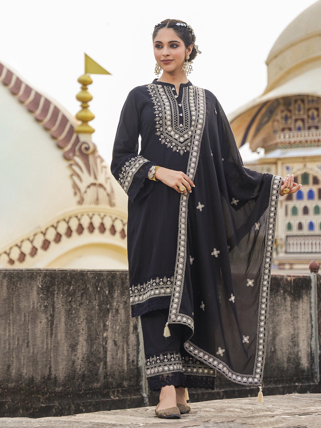 

SCAKHI Floral Embroidered Mirror Work Straight Kurta With Palazzos & Dupatta, Black