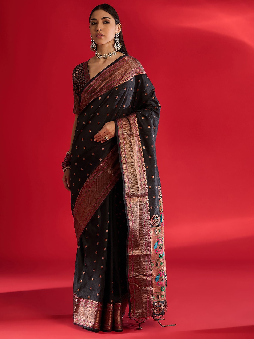 

Dori Woven Design Zari Paithani Saree, Black
