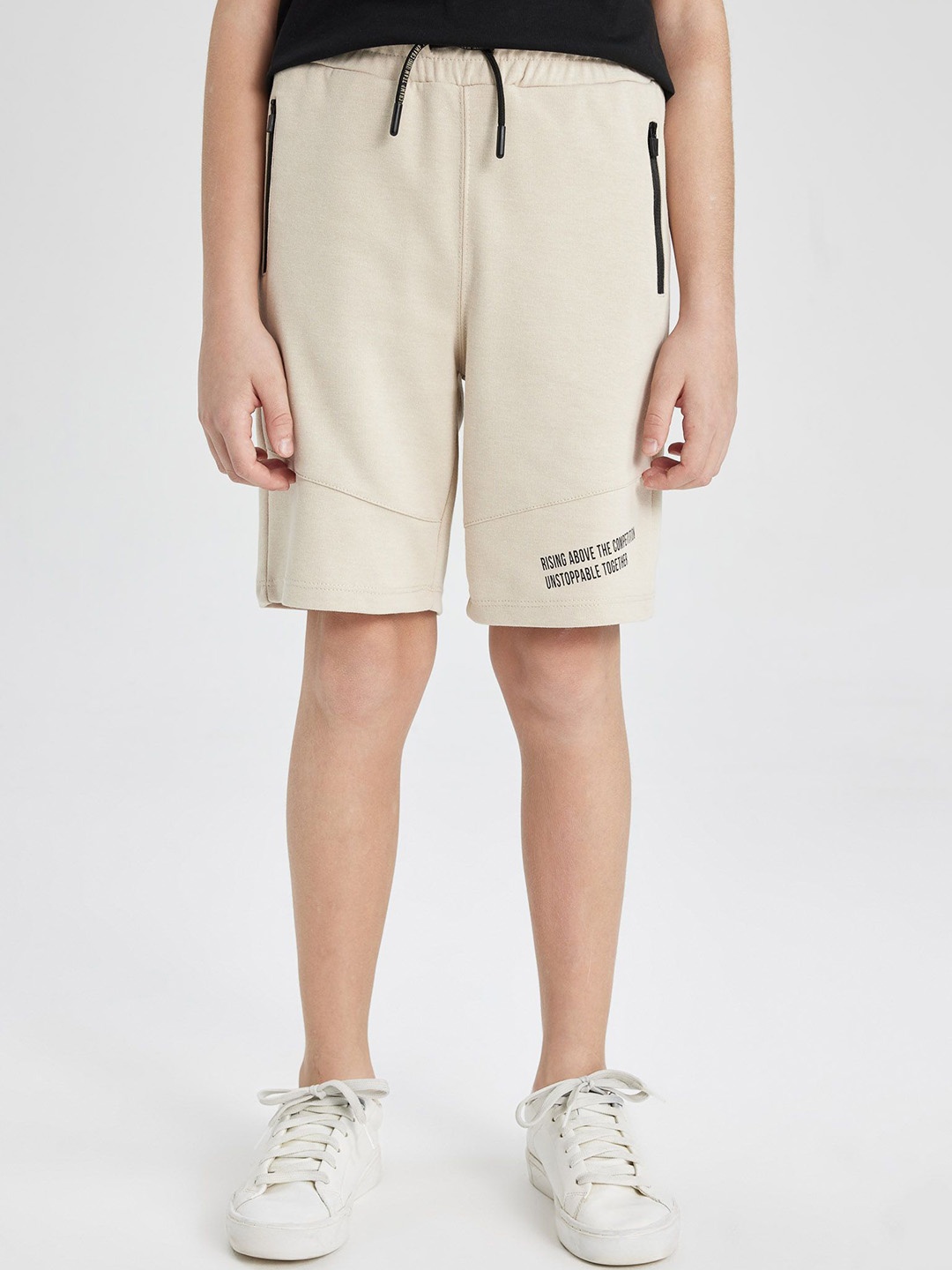 

DeFacto Boys Mid-Rise Regular Shorts, Beige