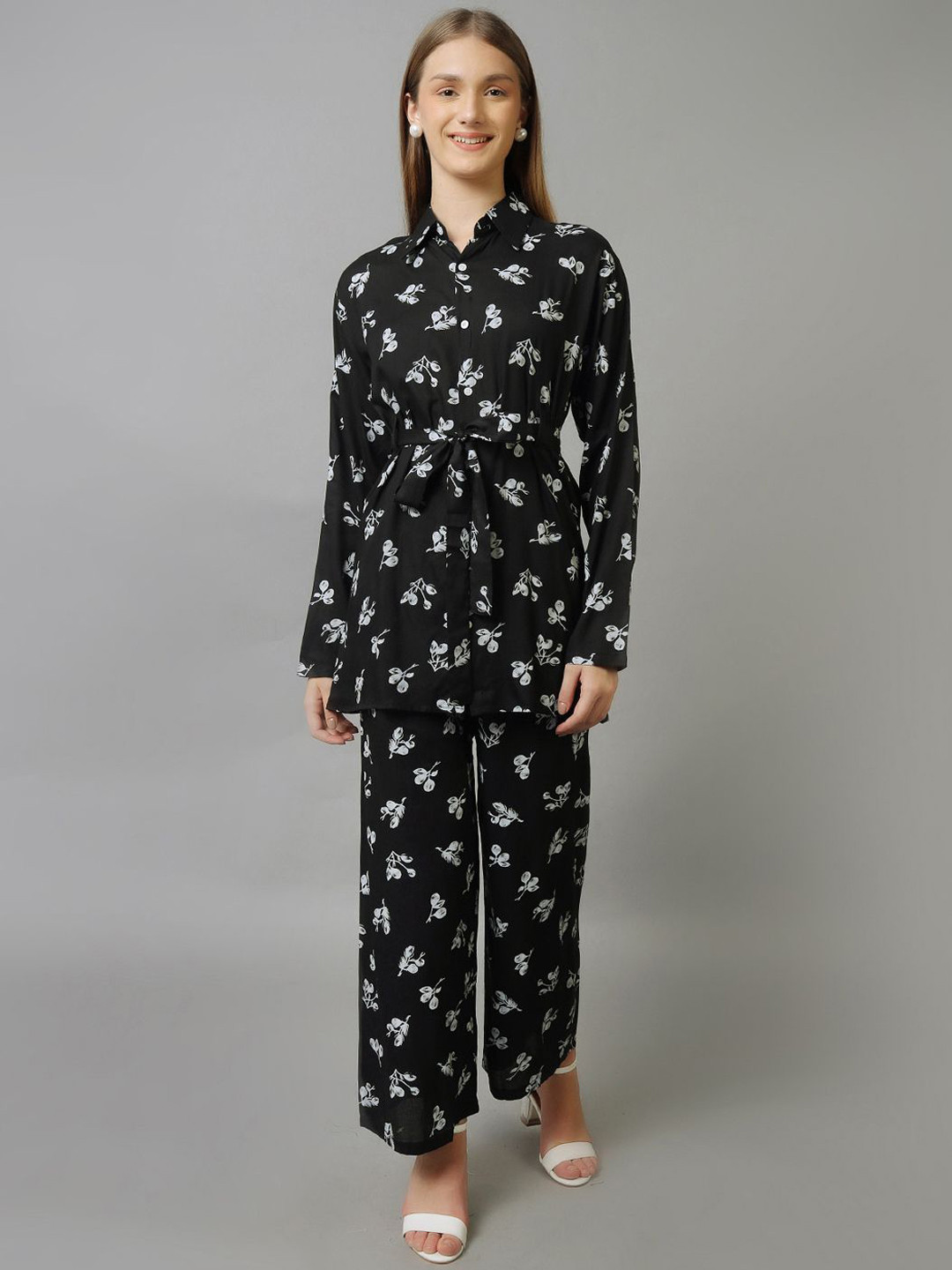 

Xivir Women's Floral Printed Co-ord Set, Black