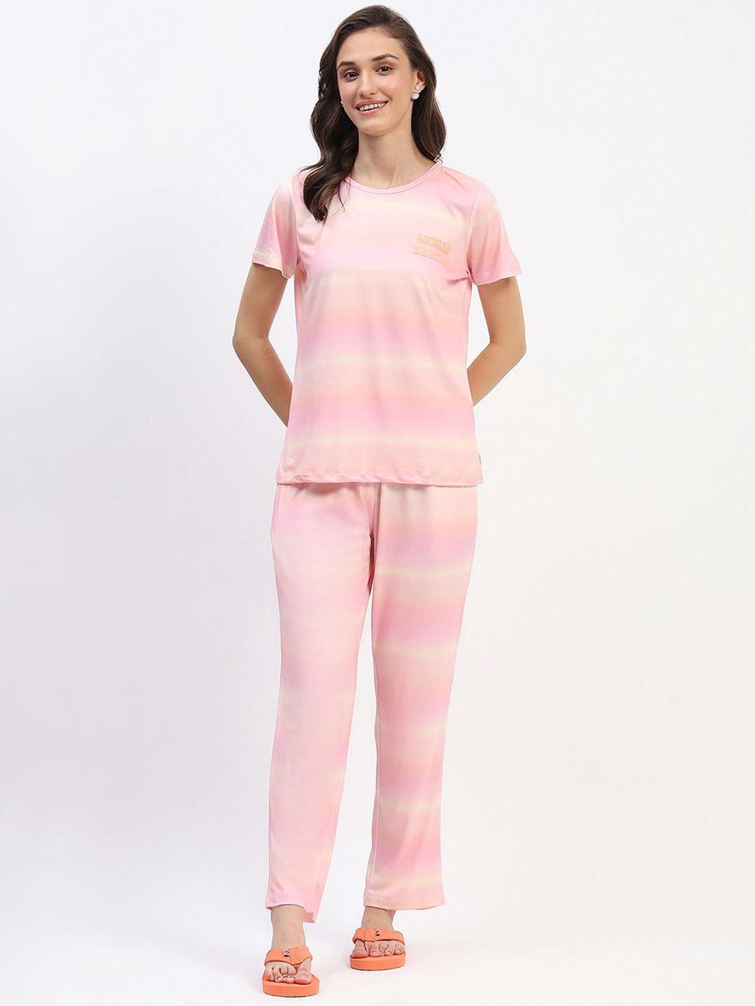

MADAME M SECRET Women Round Neck Striped Night suit, Peach