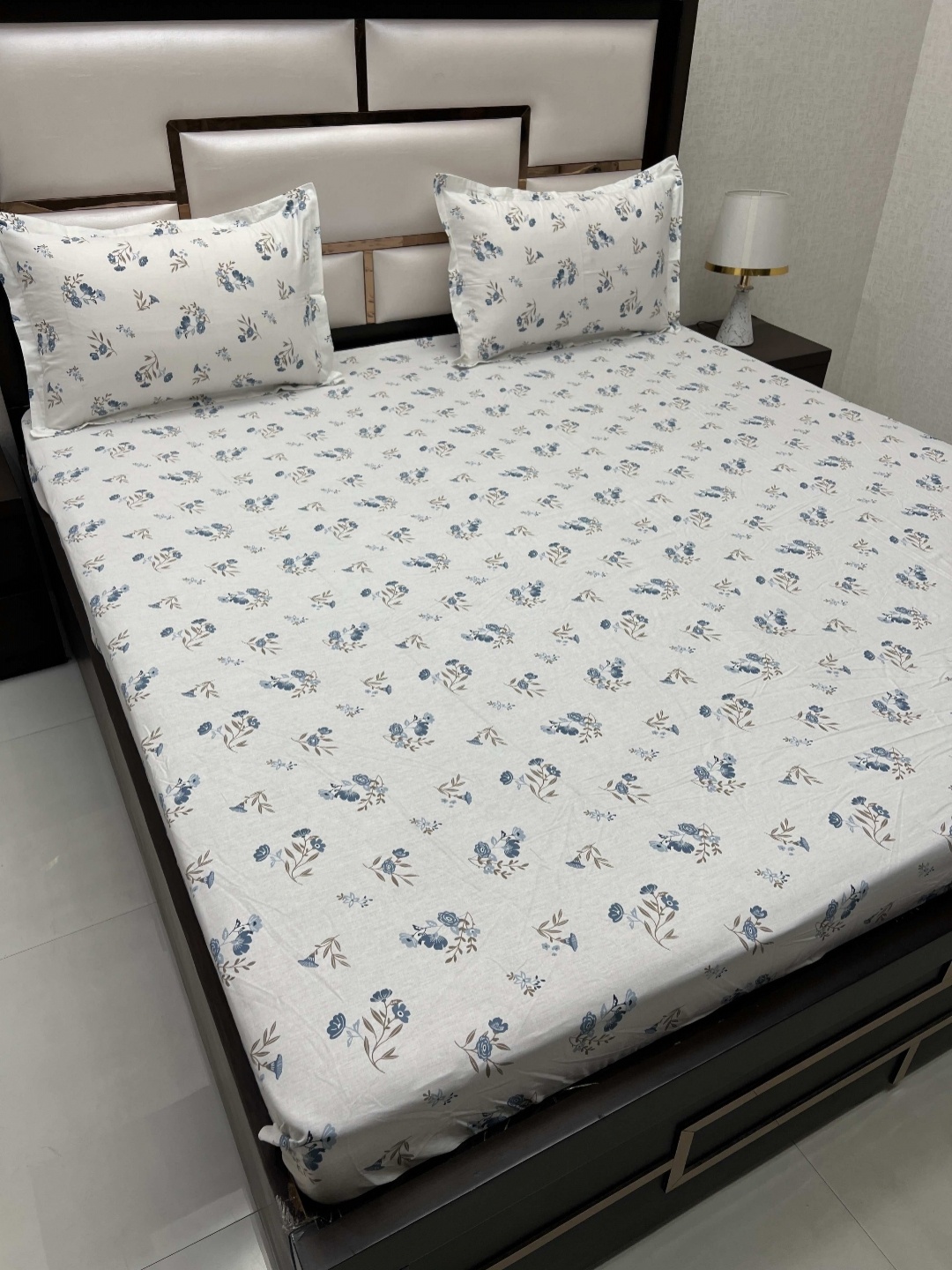 

Pure Decor White & Blue Floral 300 TC Cotton King Bedsheet with 2 Pillow Covers