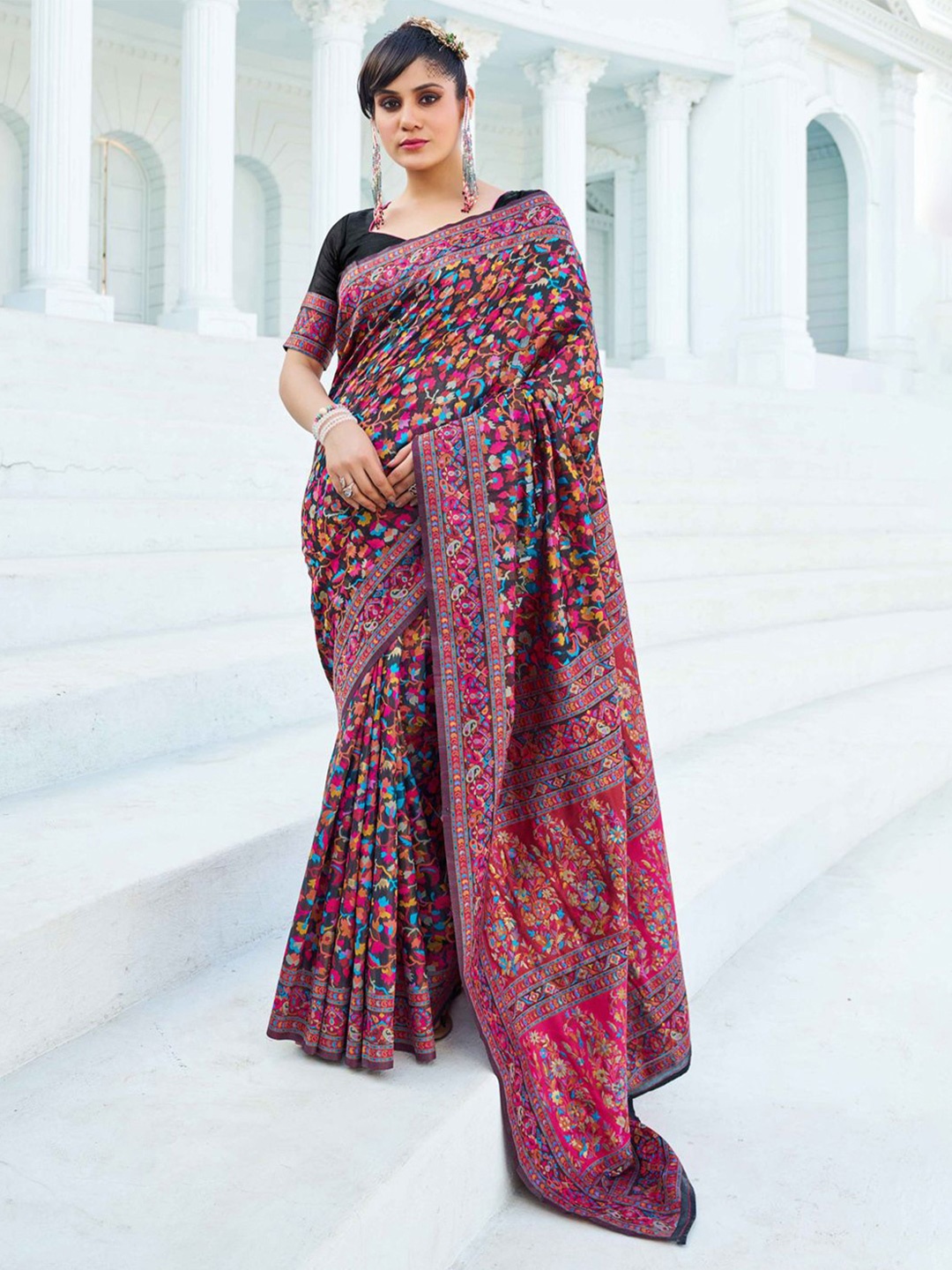 

Krimmple Woven Design Zari Saree, Black