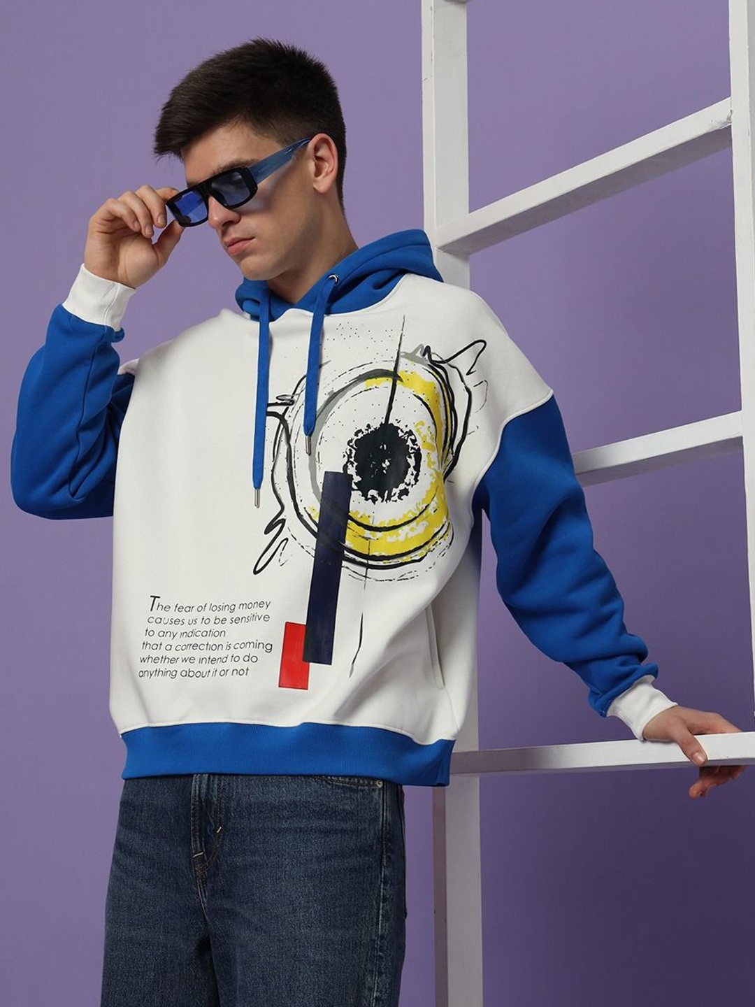 

PockMAN Men Graphic Printed Hooded Sweatshirt, White